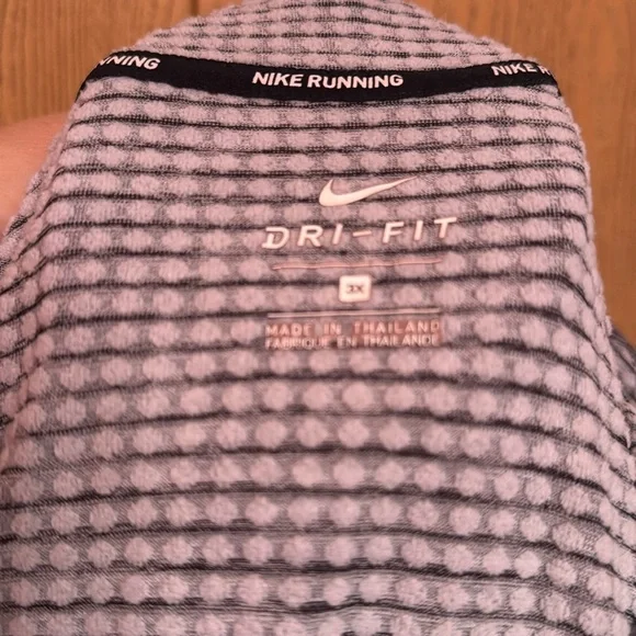 Nike Heathered Gray Quarter-Zip Top - Picture 4 of 4